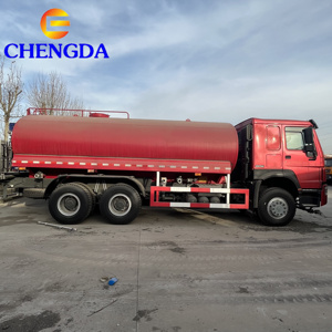 Camión Cisterna Usado de 20000 Litros Howo para Transporte de Combustible de Aceite de <span class=keywords><strong>Palma</strong></span>, en Venta - Product Image 2