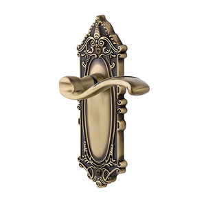 Plaque victorien en laiton Vintage de Style européen, avec levier Portofino droitier, poignée de porte simple en faux - Product Image 2