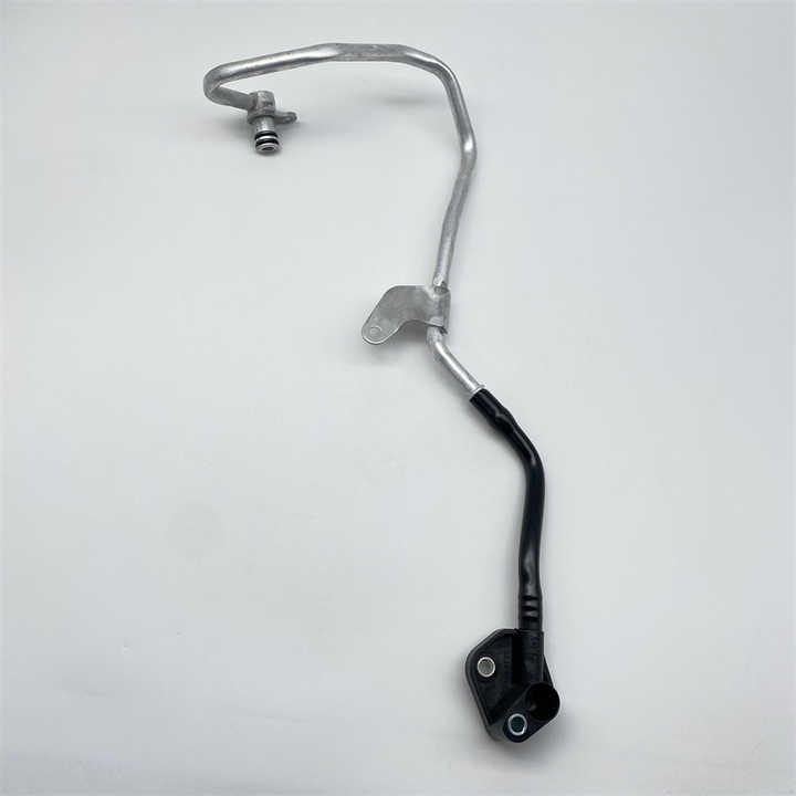 STZT 2782001751 Car accessories Turbocharger Cooling Line Pipe for 