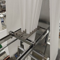 Machine à emballer automatique de fabrication humide et rafraîchissante pour serviettes rafraîchissantes, lingettes humides, tissus humides