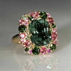 Anello Vintage Quadrato da Giardino per Donne, Elegante Accessorio da Dito per Uso Quotidiano, Outfit Casual e Regalo - Product Image 1
