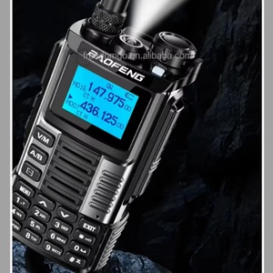 Walkie-Talkie Profesional Portátil BF-K67 Tipo-C con Linterna, UHF y VHF, 2 Vías, 999 Canales, 5W, Alcance de 0-5km - Product Image 2