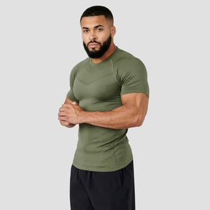 Camiseta Deportiva de Compresión de Manga Corta para Hombre, Color Verde Oliva, Corte Ajustado, Cuello Redondo, Diseño Sólido, Venta al Por Mayor, Impresión de Logotipo Personalizado - Product Image 1