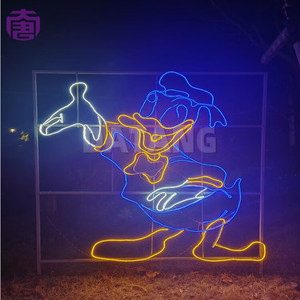 Sculpture lumineuse de personnages de Noël en LED 3D pour les centres commerciaux, les parcs d'attractions et les projets d'attractions de vacances - Product Image 4