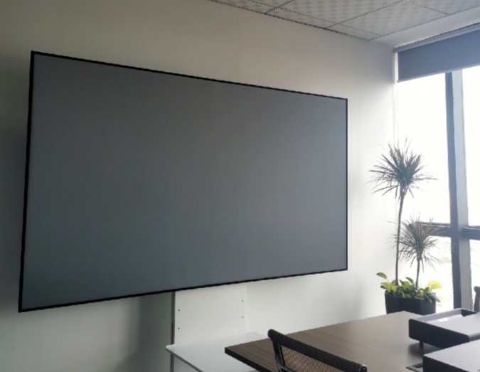 How to Choose the Best ALR Screen Material for Your Home Theater