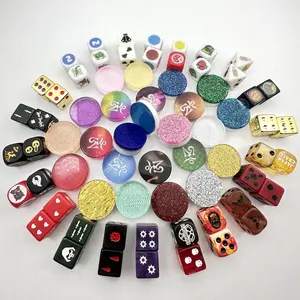 Juego de dados personalizados Dados personalizados D6 estándar D6 Juego de tablero Logotipo personalizado Resina transparente