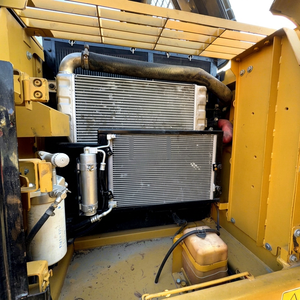รถขุดตีนตะขาบ Caterpillar 320D2 มือสอง ขนาด 20 ตัน สภาพ 95% เหมือนใหม่ พร้อมเครื่องยนต์ เกียร์ PLC และมอเตอร์ - Product Image 1