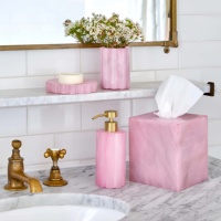 Stonekocc naturel marbre rose onyx jade ondulé accessoires de bain sept pièces ensemble plateau boîte à mouchoirs distributeur de savon pour salle de bain