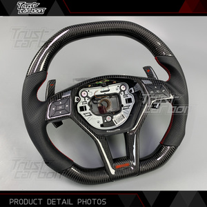 <span class=keywords><strong>Volant</strong></span> en fibre de carbone personnalisé et élégant pour Mercedes-Benz <span class=keywords><strong>W204</strong></span> W212 C204 <span class=keywords><strong>AMG</strong></span> CLS63 CLA45 GLA45 <span class=keywords><strong>C63</strong></span> E300 E550 E63 2011-2014 - Product Image 3
