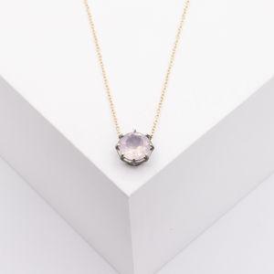 สร้อยคอเงินแท้ 925 ชุบทอง 18K ประดับโรสควอตซ์ธรรมชาติ ทรงกลม ดีไซน์เรียบหรู สำหรับงานหมั้น - Product Image 2