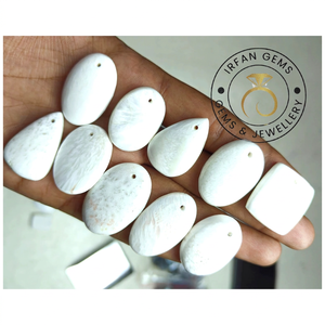Cabochons de scolecite blanche naturelle, lot en gros de cabochons vendus au poids, de différentes formes et tailles, utilisés pour la fabrication de bijoux. - Product Image 2