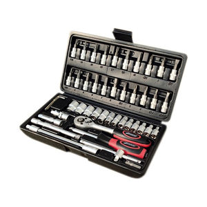 Juego de 46 enchufes Kravm con trinquete de 1/4 "en caja - Product Image 1