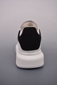 Chaussures de sport décontractées de haute qualité, en cuir véritable, polyvalentes, chaussures de skateboard, styles pour hommes et femmes identiques. - Product Image 3