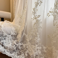 Tissu en tulle transparent brodé de rubans 3D à bord festonné, voile floral blanc de 280 cm de large, directement de l'usine, pour les revendeurs de rideaux du Golfe