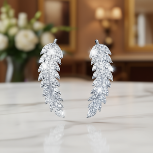 Pendientes de Oro E124 con Cristales de Circonita para Mujer, Diseño de Planta con Engaste de Bisel, Joyería Clásica para Uso Diario - Product Image 2