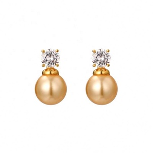 Boucles d'oreilles tendance en cuivre plaqué or avec zircon français et perles, style géométrique, parfaites pour les femmes, cadeau de luxe - Product Image 6