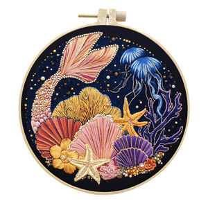 Kit de broderie DIY Queue de Sirène avec cerceaux à broder, fils, aiguille à poinçon et point de croix - Product Image 4