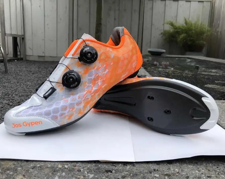 SANTICレベル10カーボンファイバー超軽量サイクリングシューズロード自転車スニーカーメンズプロレーシングZapatilasCiclismoバイクシューズ