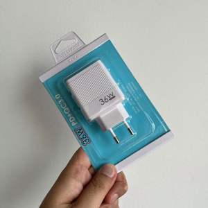 <span class=keywords><strong>Chargeur</strong></span> USB 36W 4ports QC3.0 PD 20W 2ports USB 3.1A <span class=keywords><strong>Prise</strong></span> de charge rapide universelle pour <span class=keywords><strong>iPhone</strong></span> 14 <span class=keywords><strong>13</strong></span> 11 pour Samsung pour Xiaomi - Product Image 4