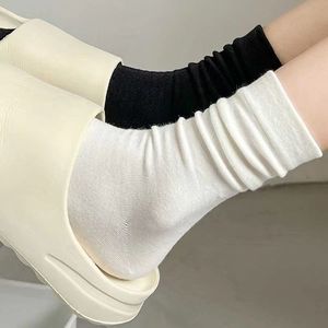 White Women's Mid-Calf <b>Socks</b> Breathable Medium Thickness Japanese Korean Style Student Fashion Solid Color Autumn Winter - Product Image 2