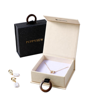 Personalisierte Schmuckbox mit Magnetverschluss und Eigenem Logo, Strukturierte Papier-Schmuckverpackung für Halsketten, Ringe, Ohrringe und Armbänder