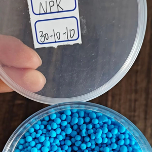 Fertilizzante NPK Idrosolubile Previene l'Invecchiamento delle Piante Migliora la Qualità del Terreno - Product Image 1