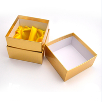 Impression personnalisée logo carton carré fleur cosmétique bougie papier boîte d'emballage cadeau en gros
