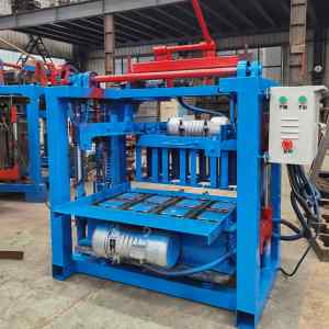 Machines à fabriquer des briques en <span class=keywords><strong>Tunisie</strong></span>, petites machines à fabriquer des briques, machines à fabriquer des briques autobloquantes - Product Image 1