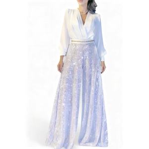 Ensemble pantalon large et chemise élégante à col en V pour femme, manches longues, coupe ajustée, sequins, satin anti-plis, blanc et noir - Product Image 1