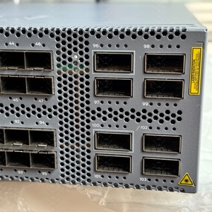 Juniper QFX5110-32Q Services Gateway Network Switch con Funcionalidad POE - Product Image 2