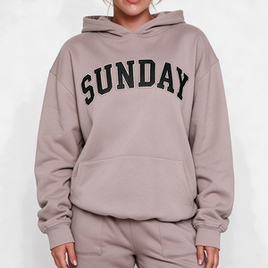 Felpa con cappuccio Offstage Cinnamon personalizzata da donna, streetwear in cotone felpato pesante, pullover oversize - Product Image 1