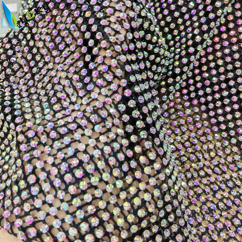 Maille noire + pierre ab en cristal