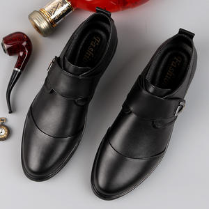 Chaussures carrées souples en cuir de vachette, à lacets, avec des propriétés antidérapantes et respirantes. Chaussures de ville en cuir légères. - Product Image 3