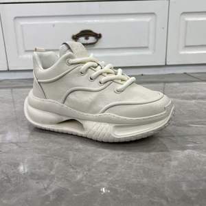 Nuevos Zapatos de Plataforma con Suela Gruesa para Aumentar la Estatura, Zapatos Retro de Nicho, Zapatos Casuales de Moda - Product Image 2