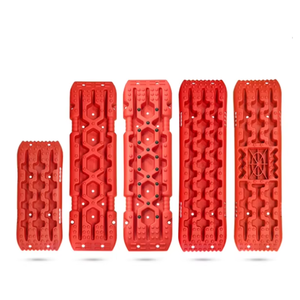 AMBITION Set di 2 Tavole di Trazione per Auto, Fornisce Grip ai Pneumatici per Auto/Camion Bloccati su Neve, Ghiaccio, Fango e Sabbia - Product Image 1