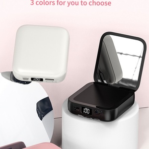 Batería Externa Portátil Mini de Alta Capacidad 3 en 1 con Espejo, Cables USB Tipo C, Carga Rápida, Batería de Polímero de Litio, Entrada de CA - Product Image 3
