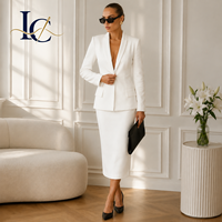 Ensemble tailleur blanc de luxe pour femme : Blazer ajusté et jupe crayon – Tenue de bureau élégante et formelle – Personnalisation OEM/ODM – Vente en gros