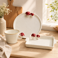 Ensemble de vaisselle en céramique motif champignon 3 pièces : assiette ronde, plateau de service rectangulaire, compatible micro-ondes et lave-vaisselle, cadeau Cottagecore