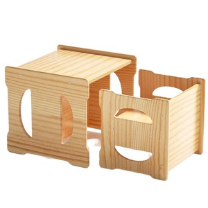 Table d'apprentissage Montessori en bois massif pour bébé avec repose-pieds, design sécurisé pour la sécurité des enfants - Product Image 5