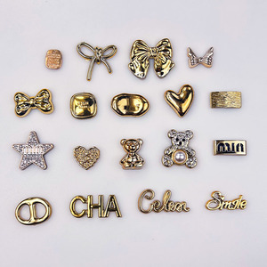 Breloques en forme de cœur et de nœud en or électroplaqué pour pinces à cheveux, boucles de chaussures, accessoires DIY, collection Printemps 2024, origine Yiwu - Product Image 1