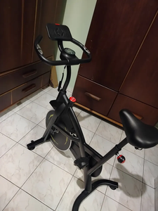 Bicicleta de <span class=keywords><strong>Spinning</strong></span> Estática TODO para Interiores con Volante de Inercia de 4KG, <span class=keywords><strong>Asiento</strong></span> y Manillar Ajustables, Monitor LCD, Bicicleta Fija para Gimnasio y Fitness - Product Image 4