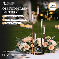 Candélabre de luxe en gros à 5 bras, centre de table doré en métal et acrylique, porte-bougie pour décoration de mariage, support de bougie LED