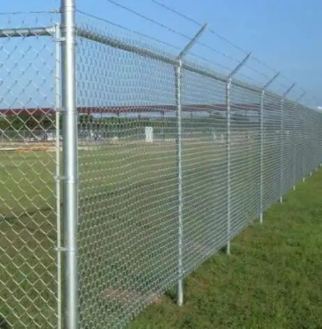 Vendita calda calibro pesante fattoria recinzione filo zincato bianco 6x6 pannelli di recinzione a maglie di catena con raccordi