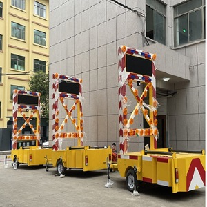 Barrière de sécurité routière en acier prismatique haute intensité avec feux d'avertissement pour la construction de routes - Product Image 4