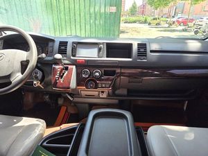 Toyota <span class=keywords><strong>Hiace</strong></span> 2016 Usada de Alta Calidad, 2.7L Gasolina, Automática, Volante a la Izquierda, Minibús de 10 Plazas, Furgoneta Confiable en Excelentes Condiciones, Lista para Exportar - Product Image 4
