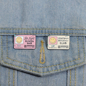 Emo Expression pin kerah Pembaca malam terlambat klub perhiasan kustom bros kartu bisnis untuk teman cocok untuk ransel - Product Image 2
