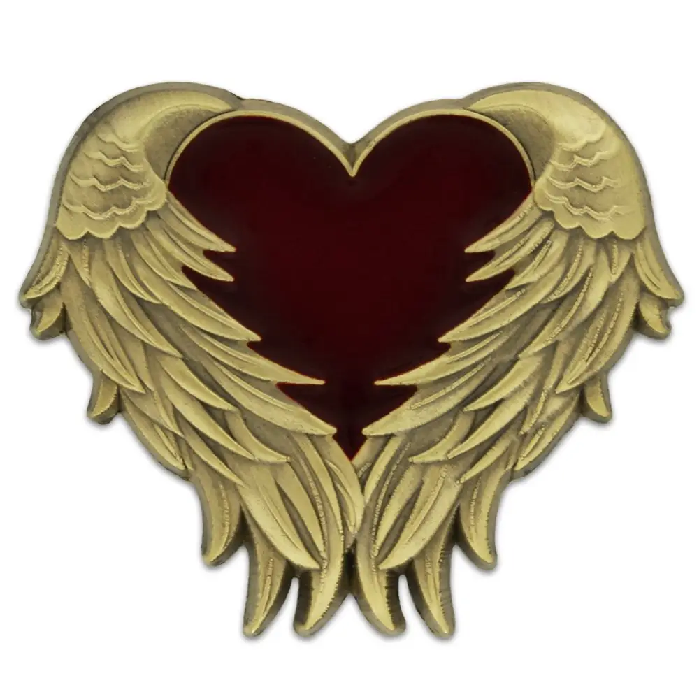 Broche con diseño 3D de corazón de Ángel, solapa esmaltada, botones chapados en oro, insignia del orgullo, pin de alas de metal personalizado