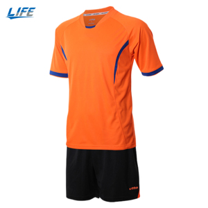 Kit Premium Thème Club Allemagne Personnalisé Blanc avec Design Gratuit, Badge, Numéro et Nom Personnalisables - Product Image 1