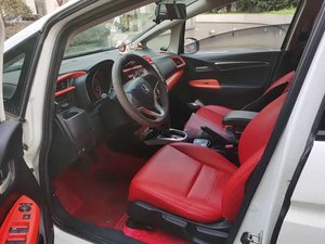 Espacioso Honda Fit 1.5L CVT Hatchback 2014, Autos Usados de Segunda Mano para Exportación - Product Image 5