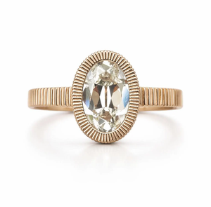 Bague ovale en diamant de laboratoire – Monture vintage, bande en or de 2 carats avec taille Old Mine - Product Image 6
